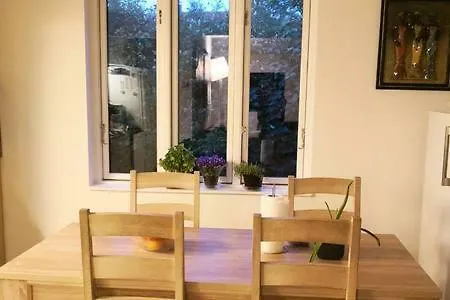 15 Min To Downtown Central Проживание в семье *